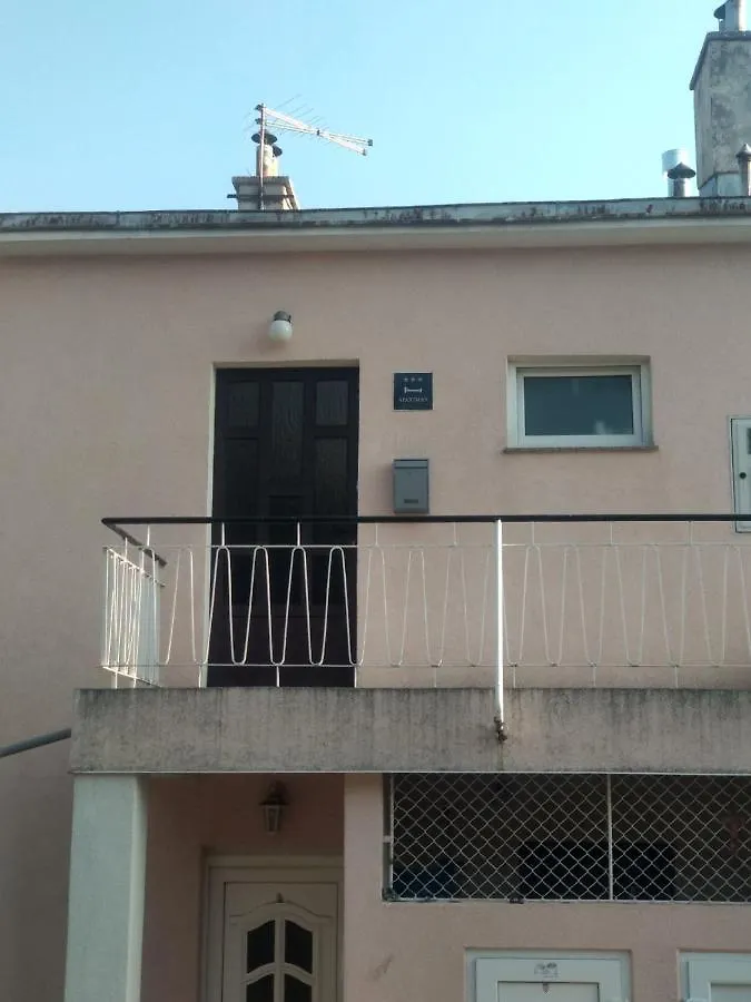 Anako Lägenhet Novi Vinodolski